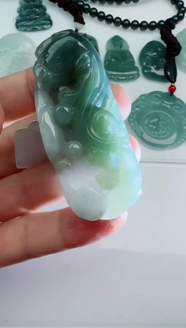 【闪购商品】翡翠颈饰未镶嵌11111111111