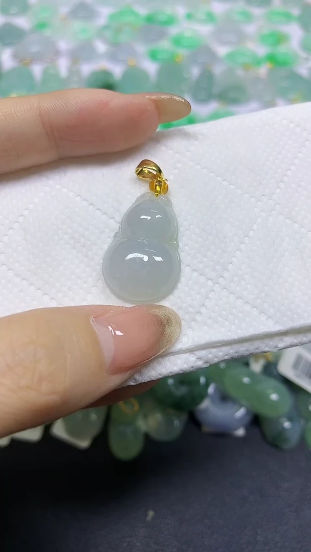 颈饰未镶嵌翡翠A货