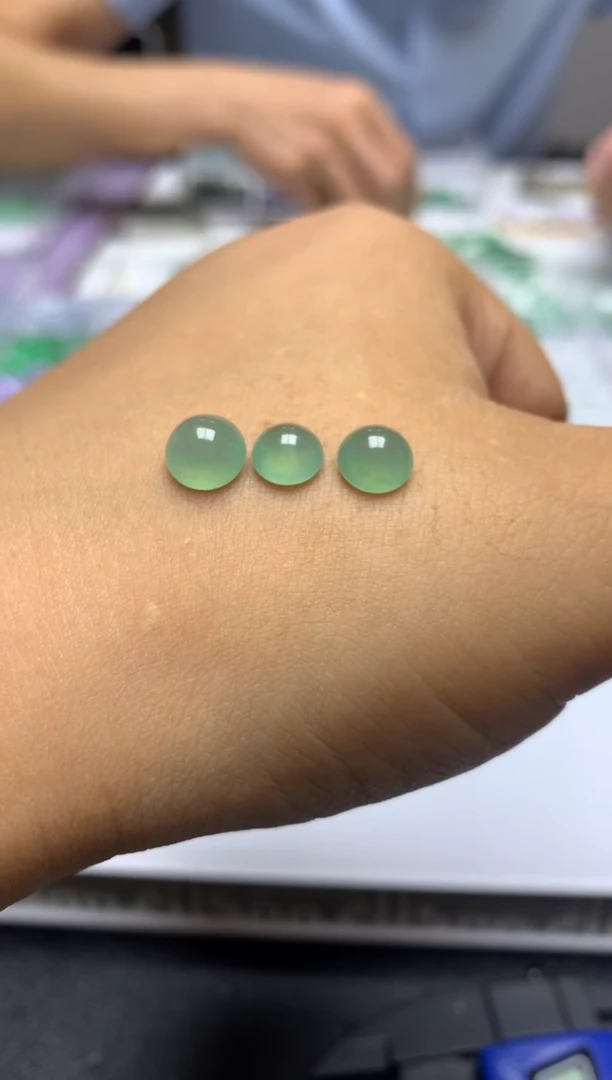 定制翡翠未镶嵌毛货