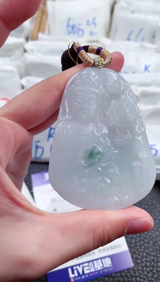 【闪购商品】翡翠颈饰未镶嵌00011853