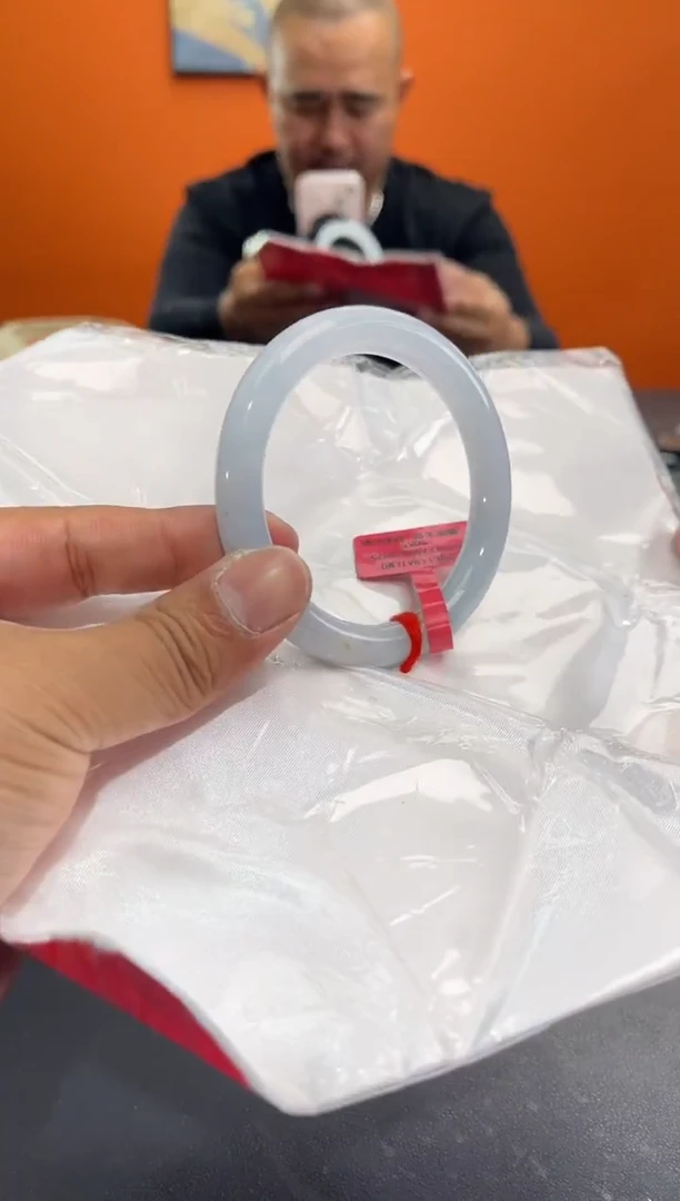 未镶嵌手镯翡翠8