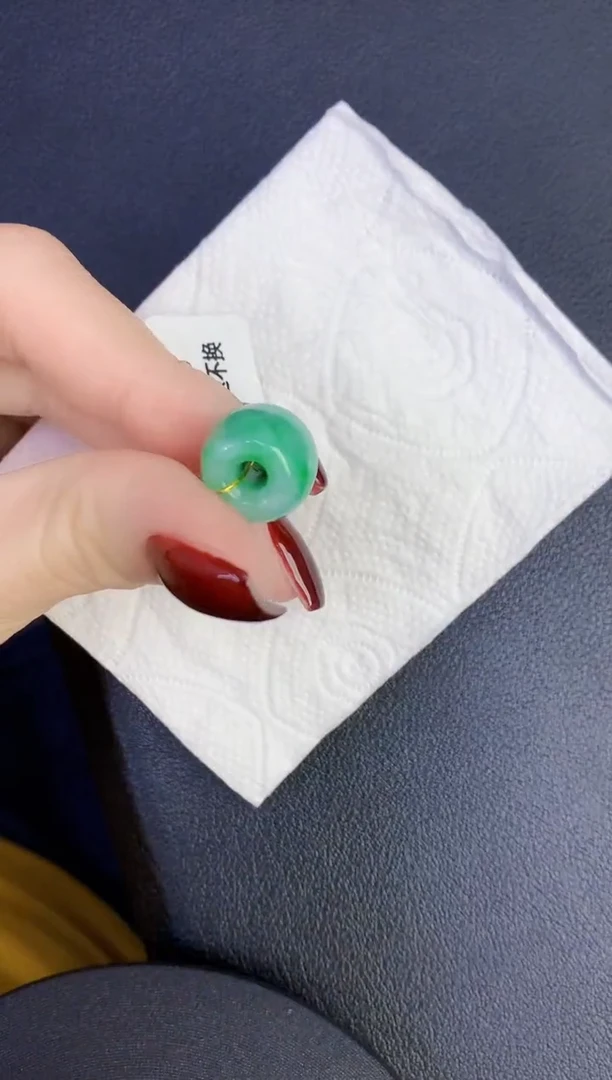 颈饰未镶嵌翡翠缅甸天然翡翠A货