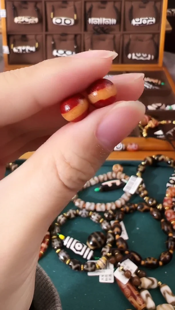 玛瑙/玉髓（覆膜）颈饰未镶嵌38.（微瑕随机发货）