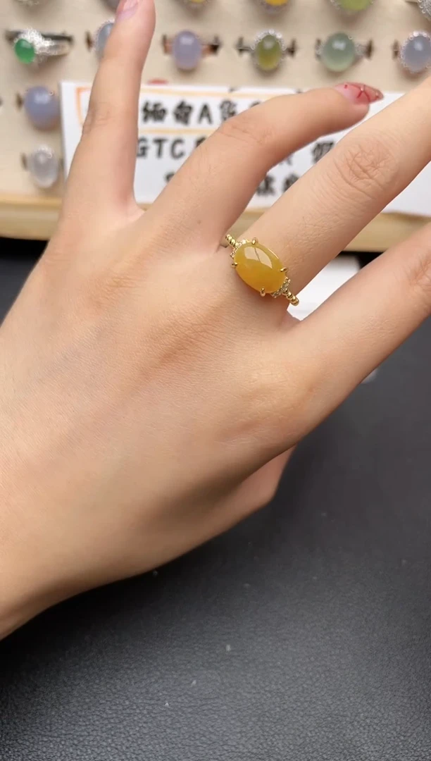 【闪购商品】翡翠戒指银S925镶嵌一物一证一礼盒
