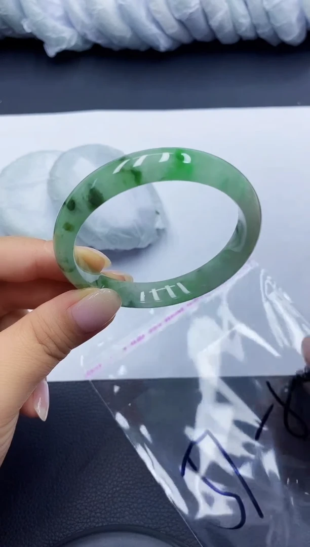 高冰透美人手镯 所见即所得51