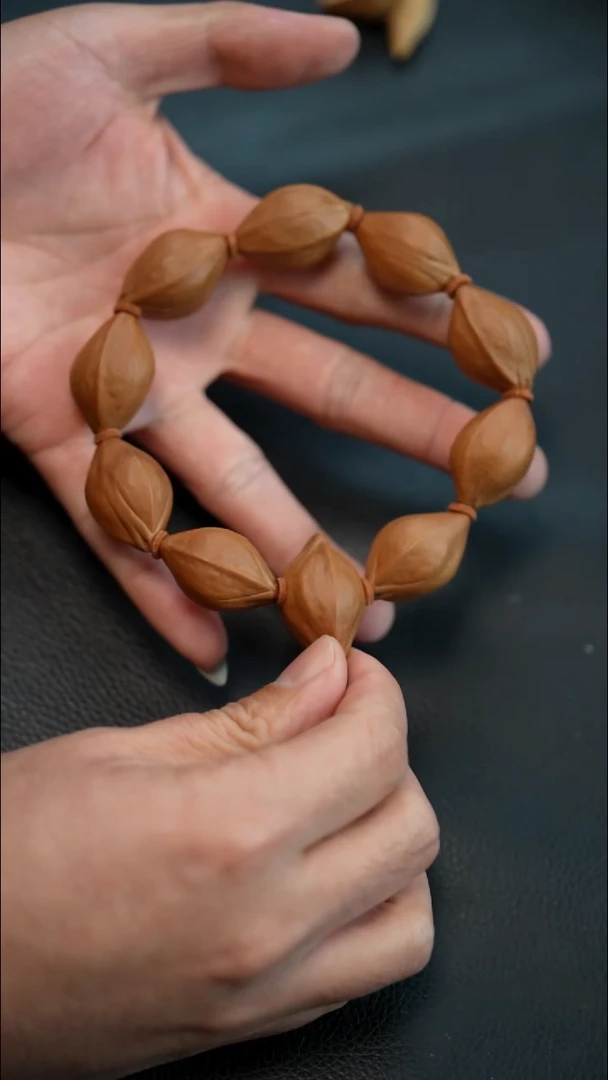 手串/手链橄榄核原皮三面佛19mm 2026纪念款