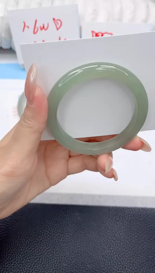 未镶嵌手镯石英质玉149-54.7