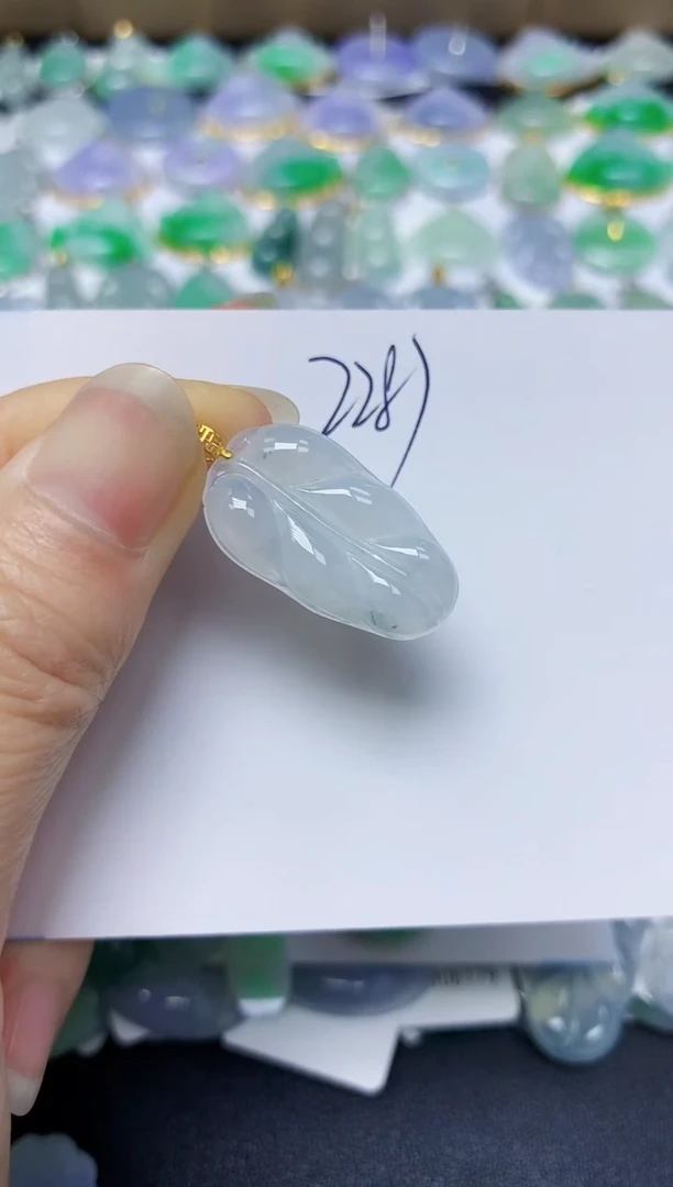 翡翠未镶嵌颈饰天然缅甸翡翠A货