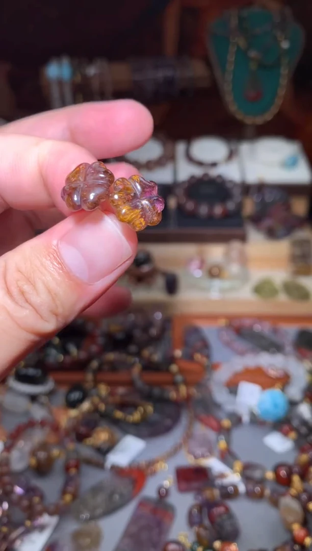 未镶嵌珠宝半成品水晶@****鲤极光紫钛（花花耳钉）