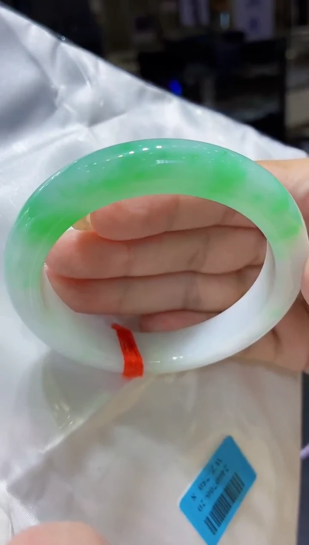 未镶嵌手镯翡翠翡翠手镯58