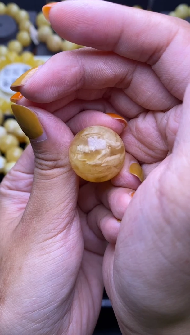 未镶嵌琥珀裸石 大小姐珠宝5