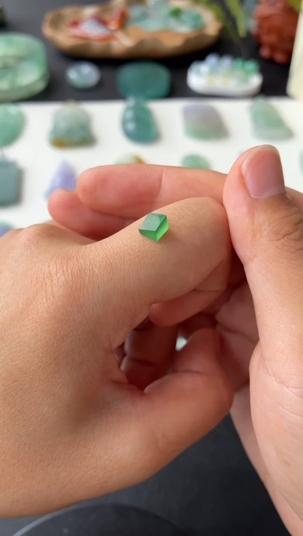 未镶嵌定制翡翠翡翠