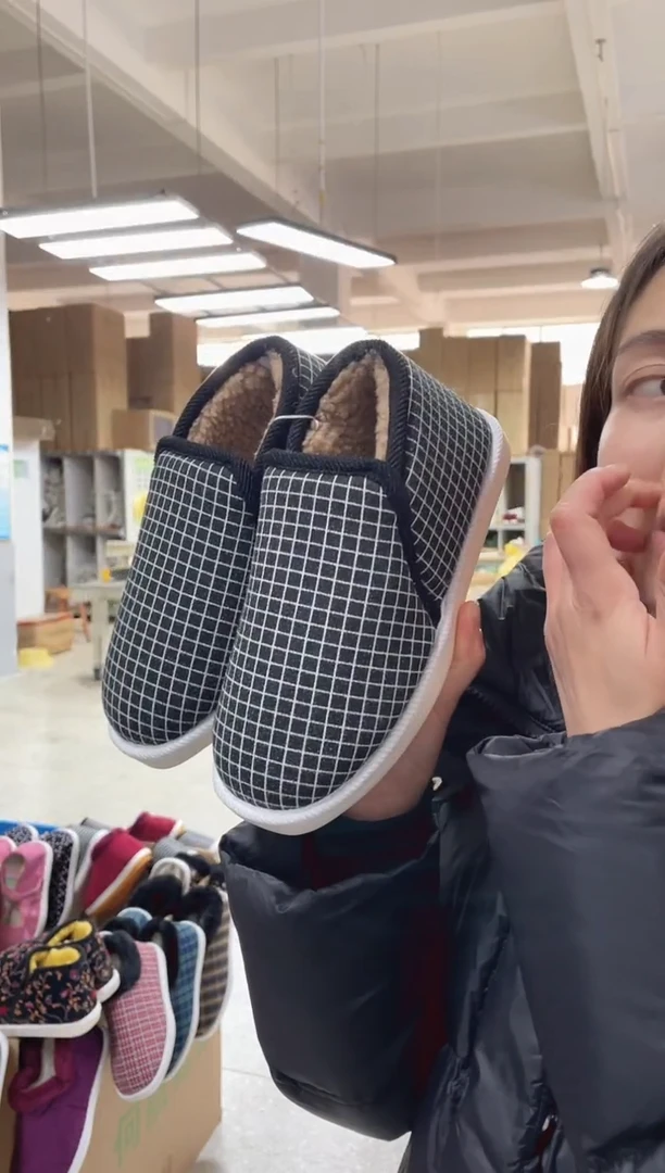 3-15黑格棉鞋37码