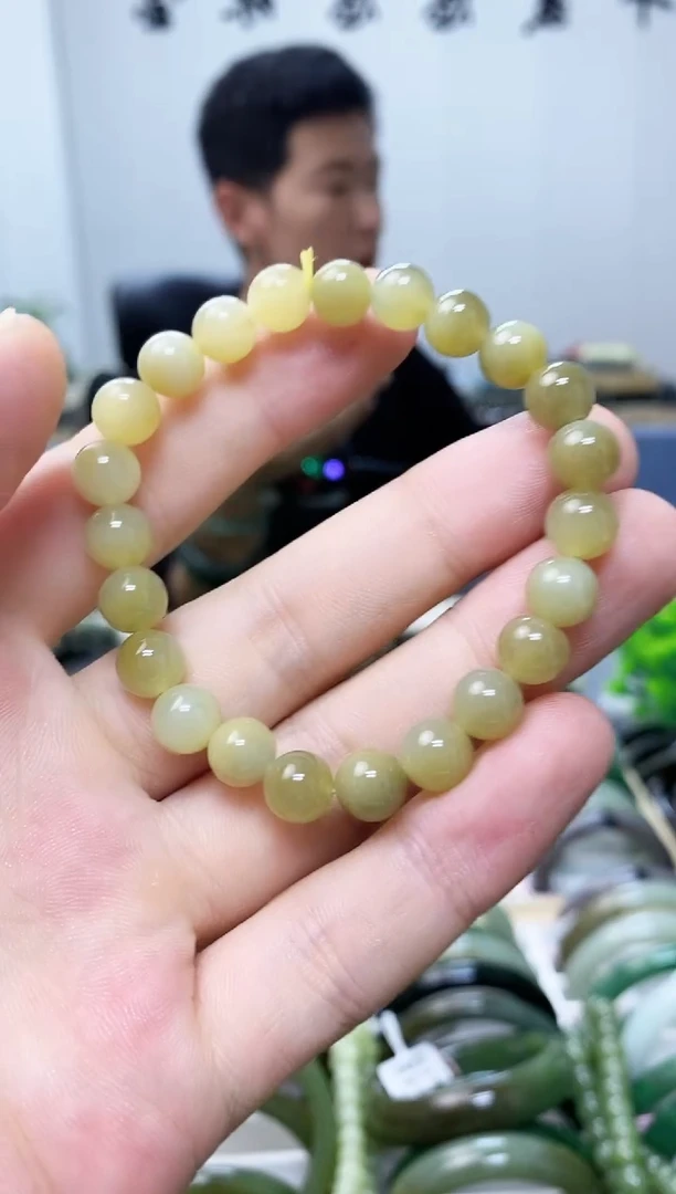 和田玉手镯未镶嵌8mm