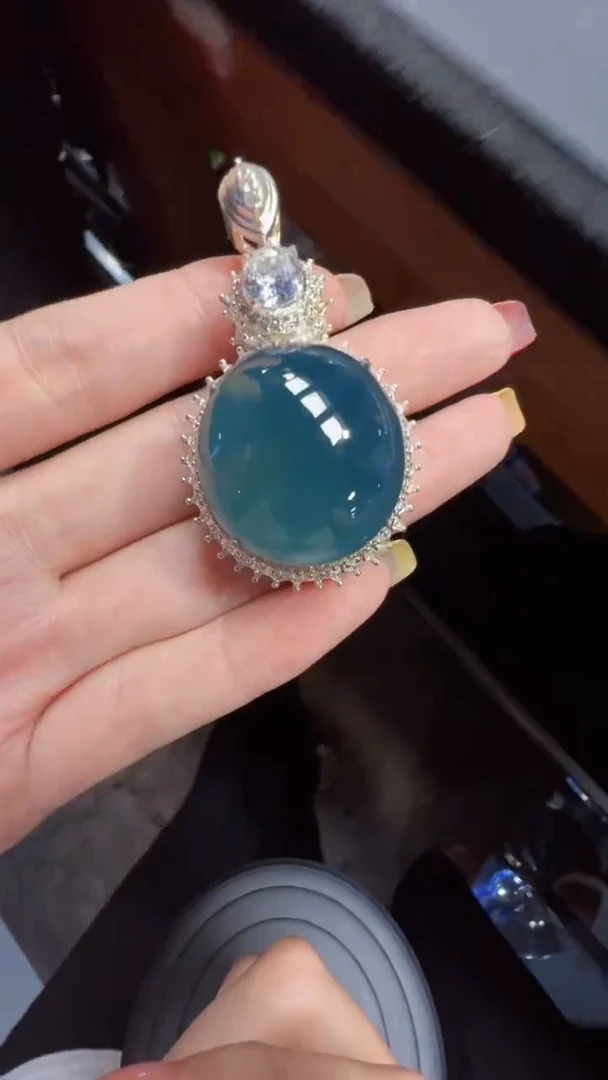 未镶嵌定制翡翠翡翠A货有轻微色差属于正常现象鸽子蛋多样性发货1