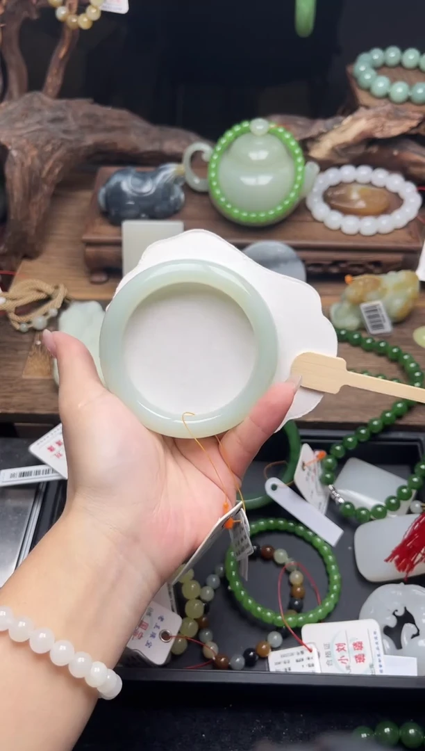 未镶嵌手镯和田玉青海青白带蓝调 56+圈 内裂9014230