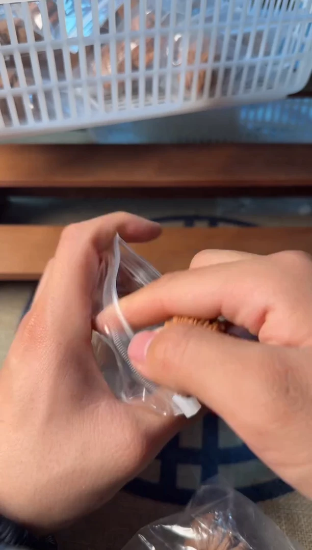 【闪购商品】文玩核桃把件36白狮子
