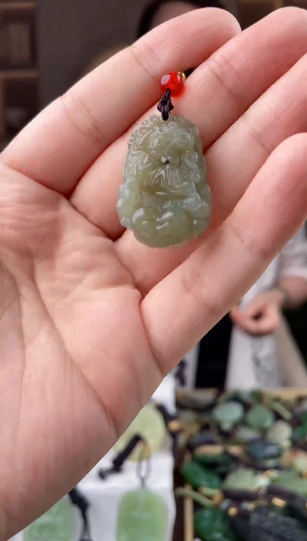 颈饰未镶嵌和田玉拍一发一，多样性发货