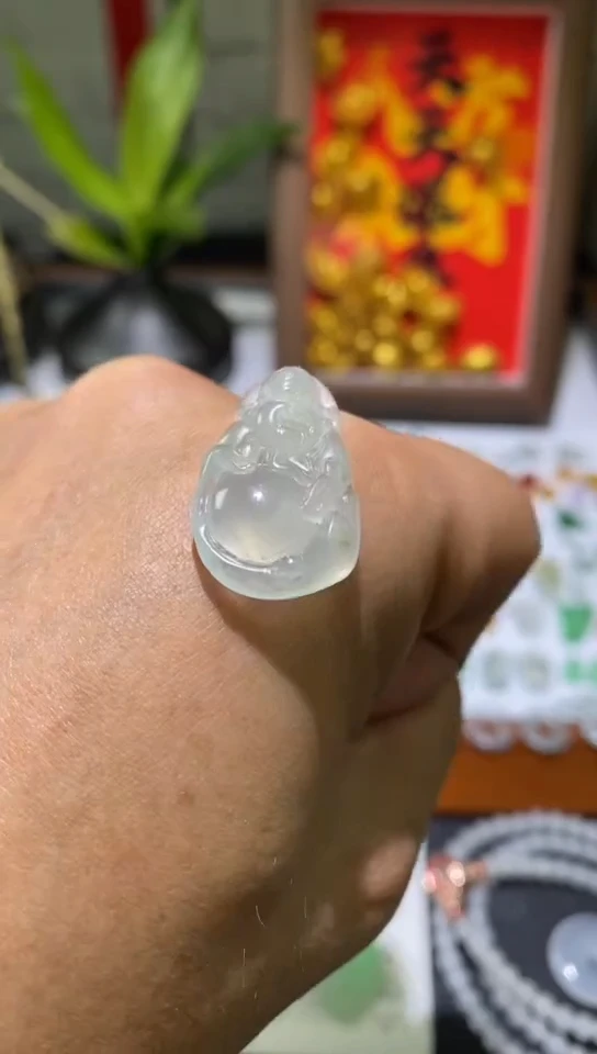 未镶嵌定制翡翠吊坠