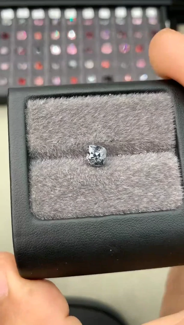【闪购商品】定制尖晶石裸石未镶嵌1.70ct 枕型 金属色调