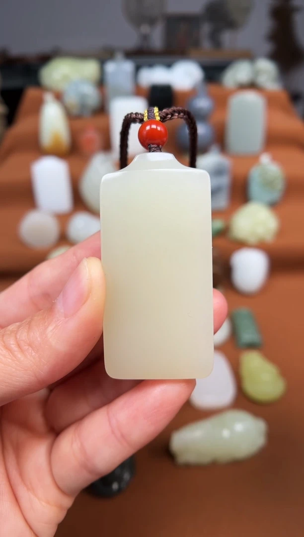 颈饰未镶嵌和田玉平安牌