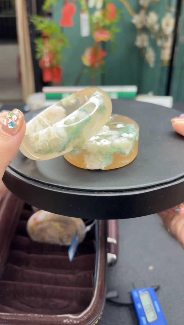 【闪购商品】石英质玉手镯未镶嵌261（57圈）