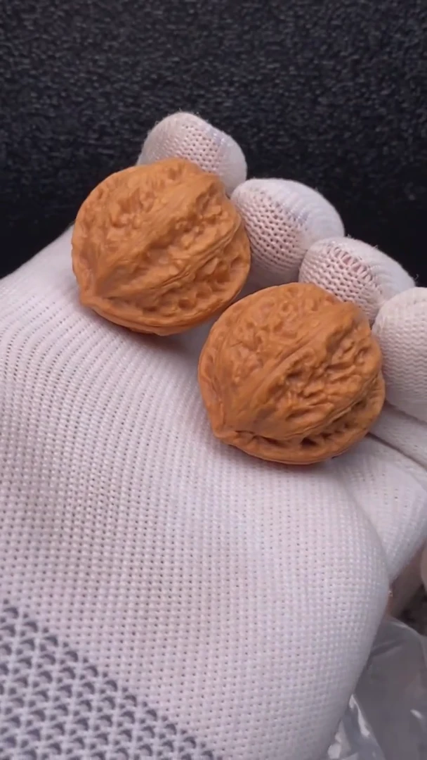 【闪购商品】文玩核桃把件玉龙粗筋