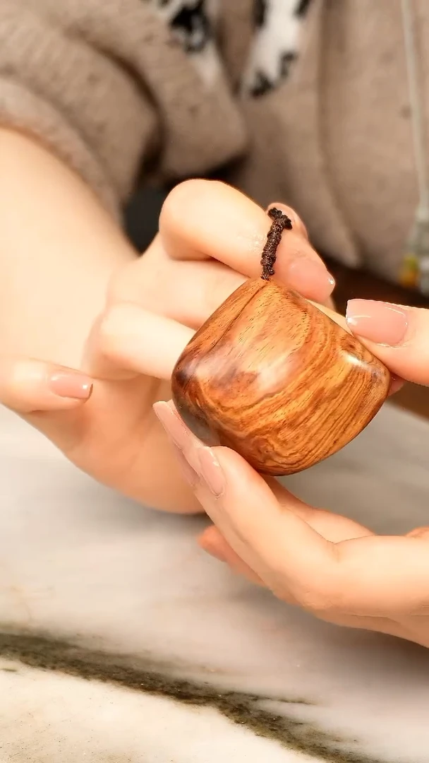 【闪购商品】黄花梨/降香黄檀海黄随行挂坠