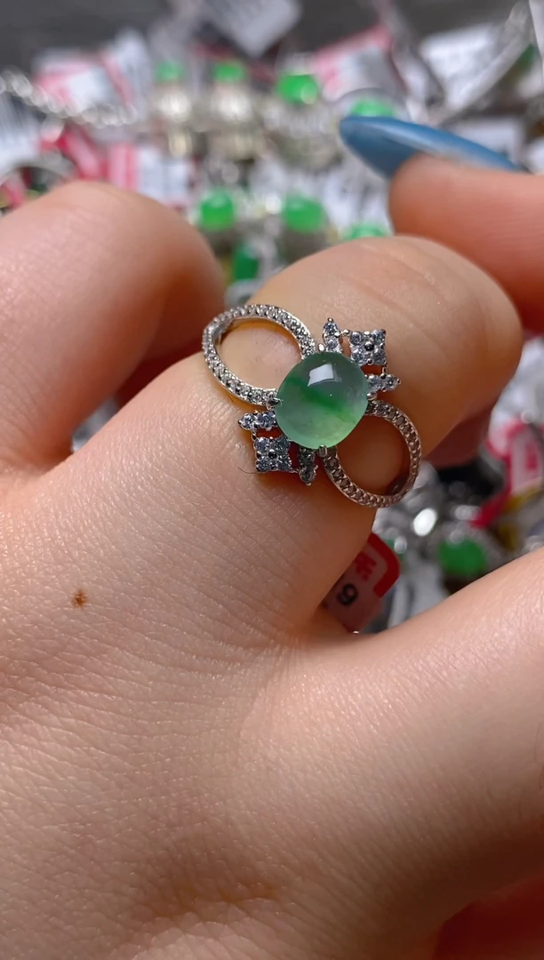 银S925镶嵌戒指翡翠百内无证书