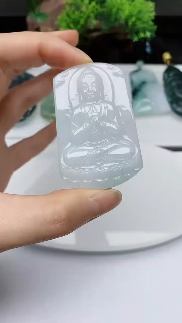 【闪购商品】翡翠颈饰未镶嵌