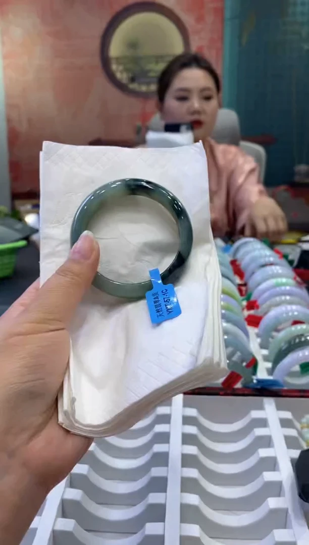 【闪购商品】翡翠手镯未镶嵌多人0006355