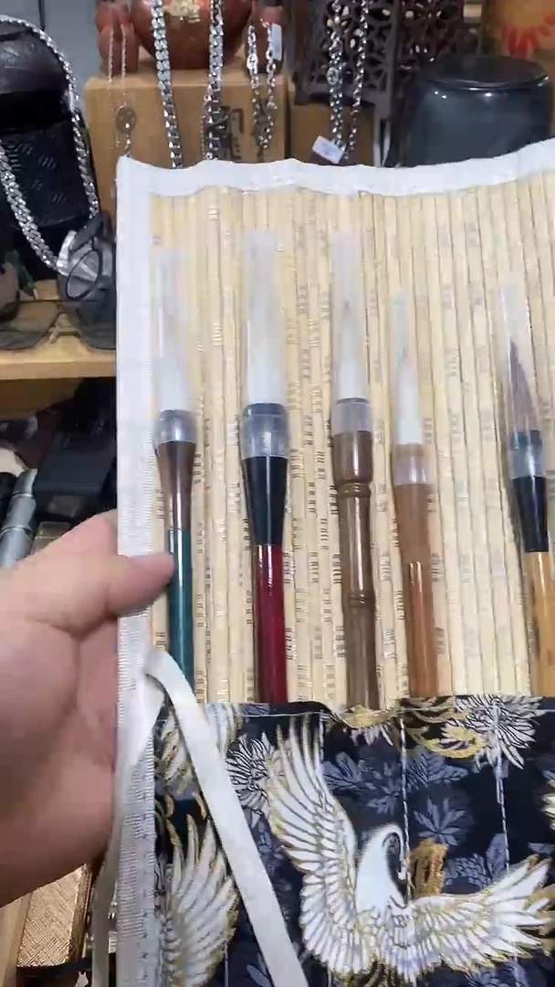 瓷片闪购商品  如图所示