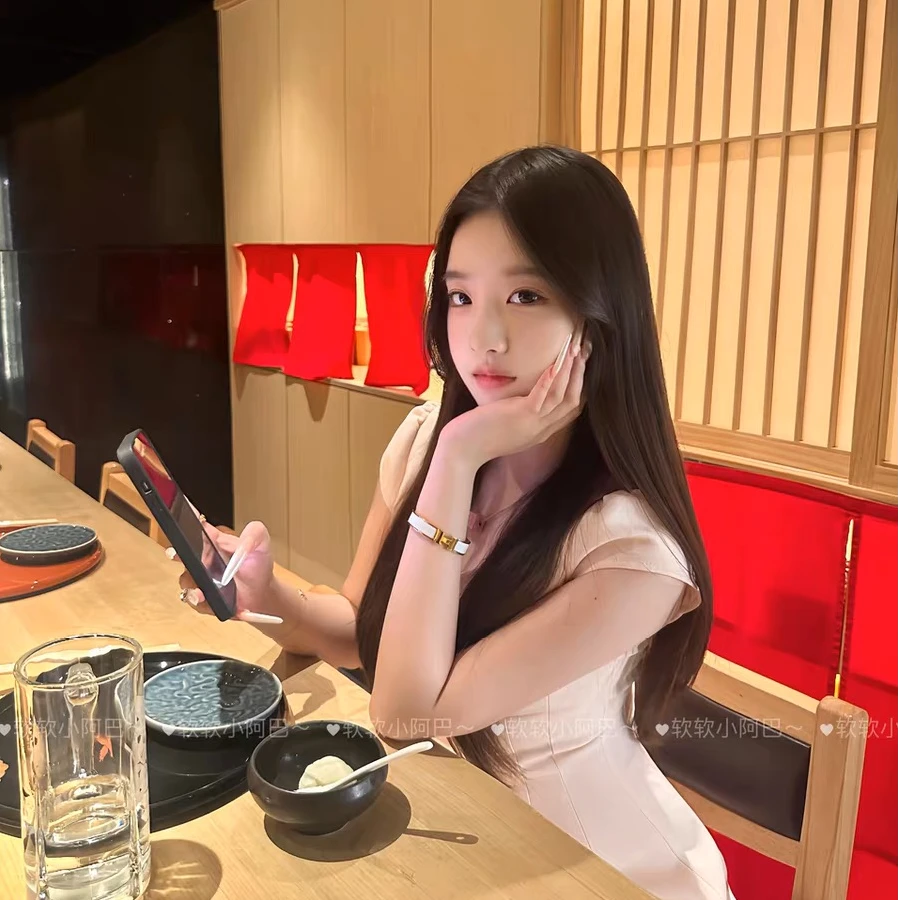 【恋爱秘籍】身材满分！方领锁骨女神连衣裙