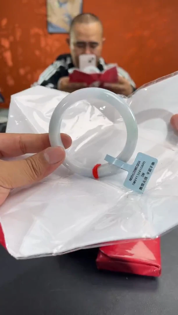 未镶嵌手镯翡翠6  57