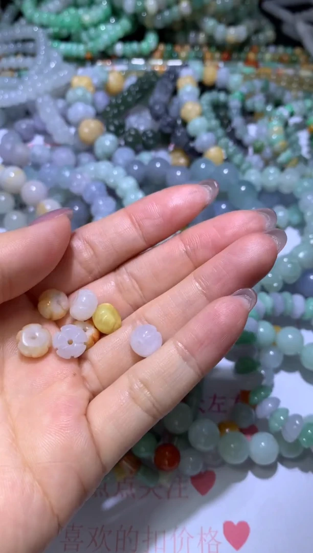 【闪购商品】翡翠颈饰未镶嵌MJX047260