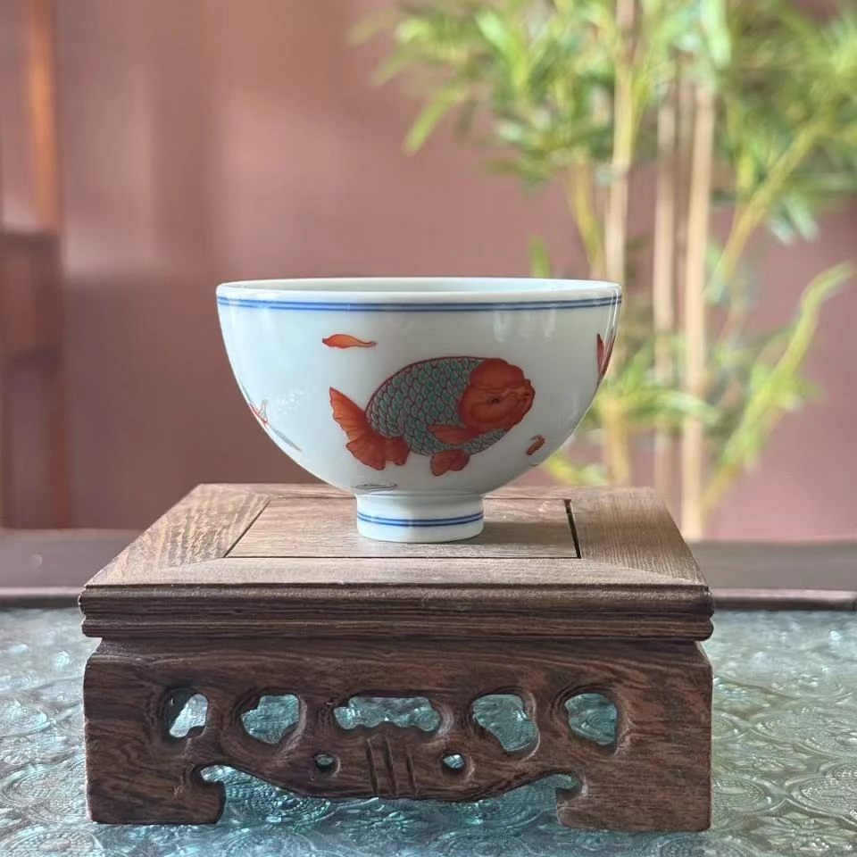 立勤怀古 红绿彩金鱼杯 LQ058