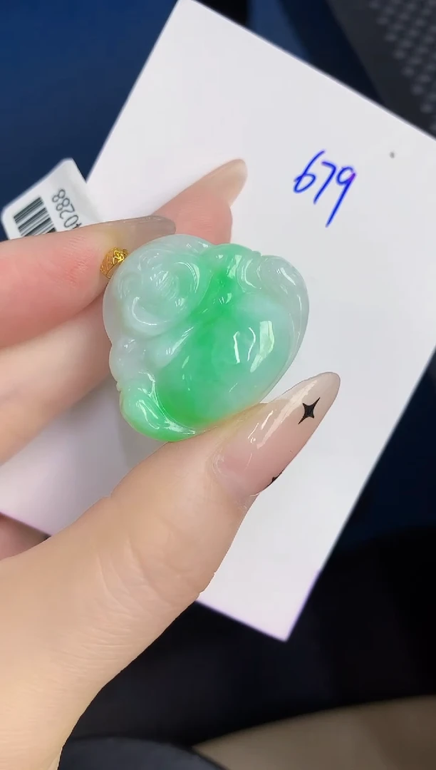 颈饰18K金镶嵌翡翠缅甸天然翡翠A货