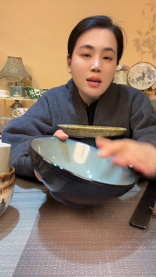 瓷片8英寸斗笠碗 微瑕介意勿拍