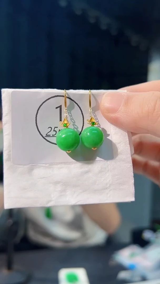 颈饰18K金镶嵌翡翠默 缅料A货/支持复检/一件