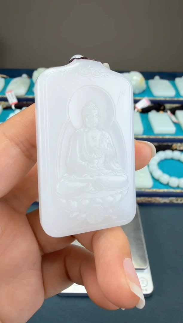 颈饰未镶嵌和田玉1