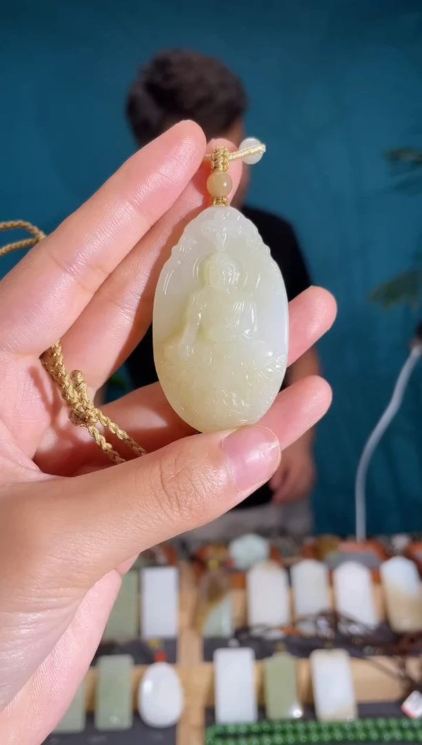 颈饰未镶嵌和田玉1