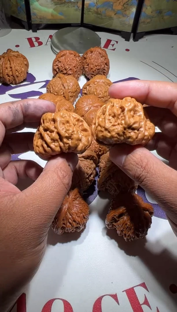 【闪购商品】文玩核桃把件宝阁文玩核桃呱呱