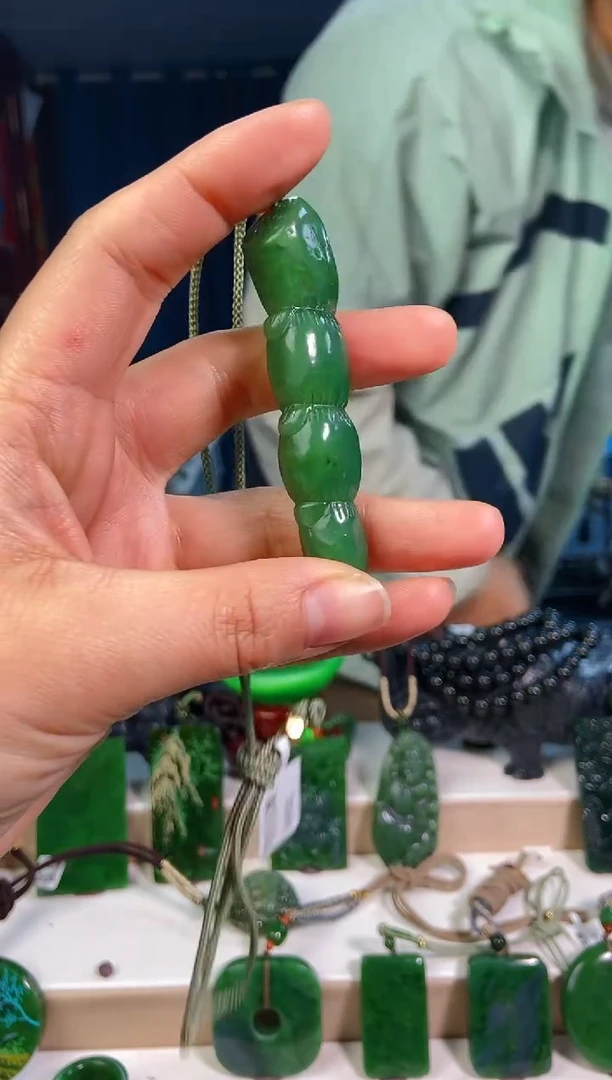 【闪购商品】和田玉挂件未镶嵌1