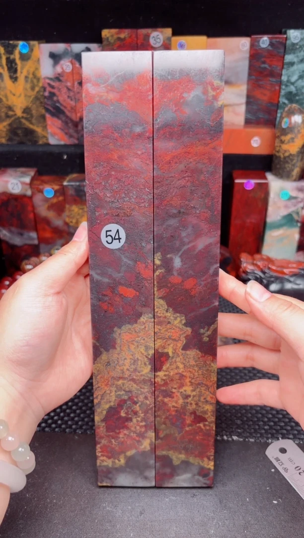 玉桂林鸡血玉印章摆件54