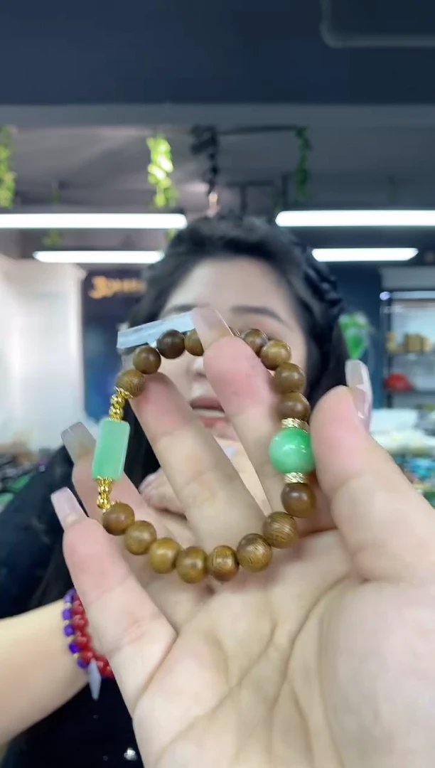 未镶嵌手串翡翠多样性发其一颜色微差