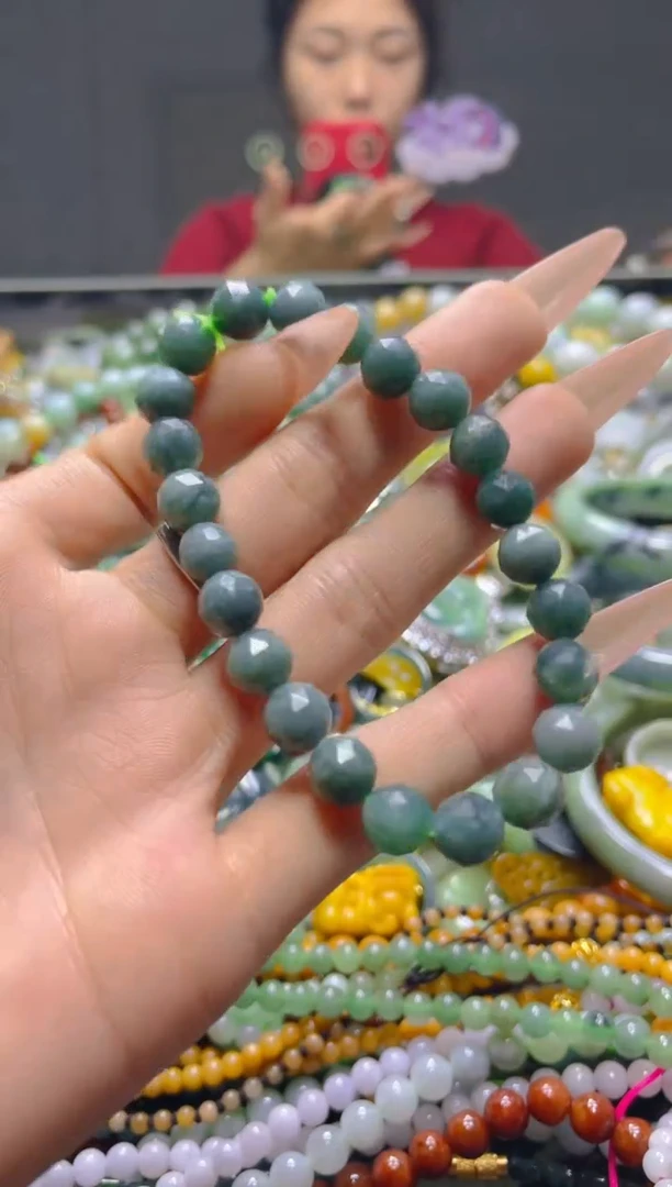 颈饰未镶嵌翡翠8MM