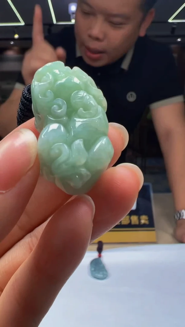 颈饰未镶嵌翡翠QY2025-10-18-3