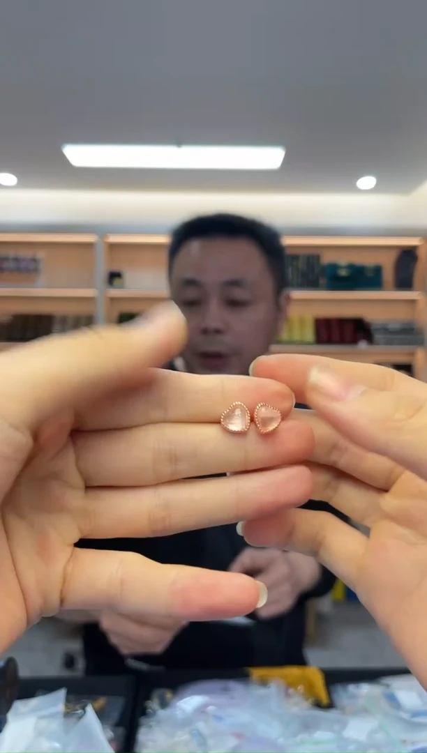 银S925镶嵌耳饰水晶（多样性发一件）