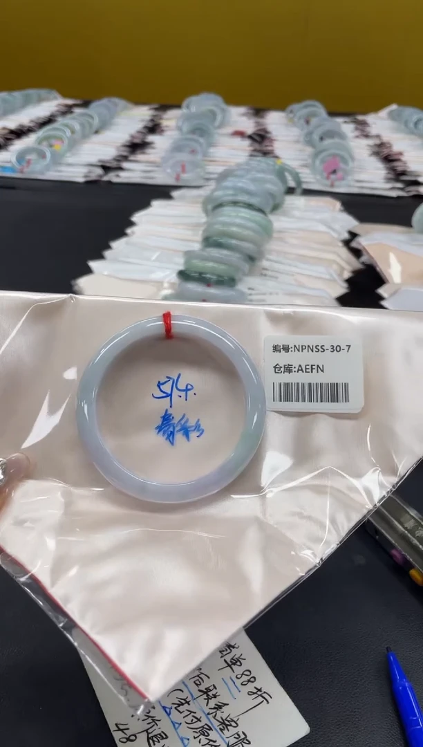 未镶嵌手镯翡翠翡翠手镯