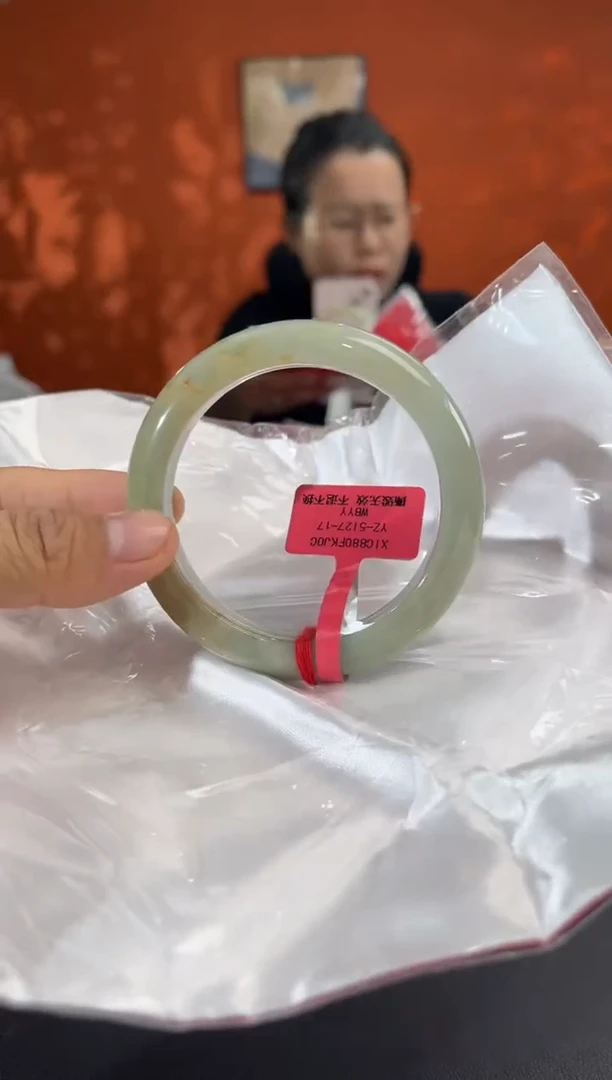 未镶嵌手镯翡翠3